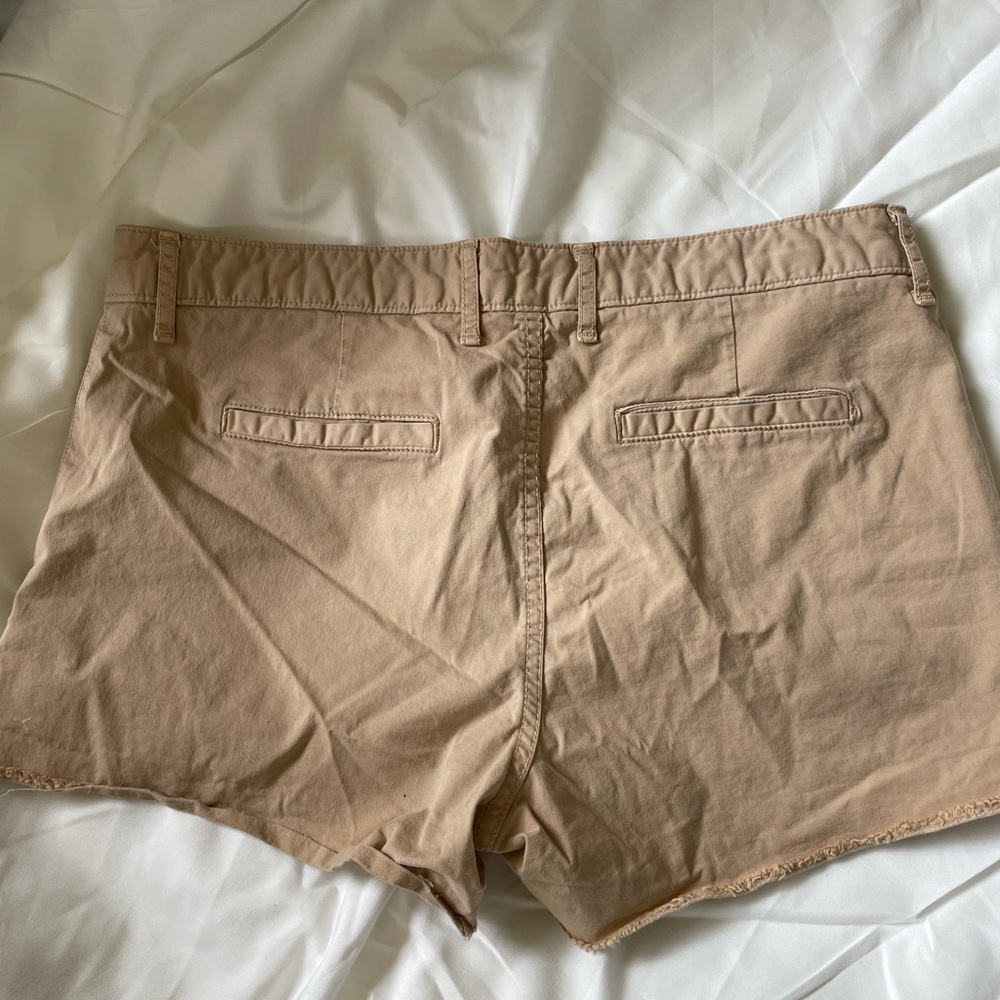 Shorts - Picture 2 of 3